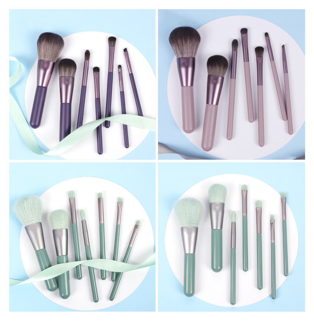 Makeup, Blush, Eyeshadow and Lip Brush Set of 7 Makeup Brushes Makeup, Blush, Eyeshadow and Lip Brush Set of 7 Makeup Brushes